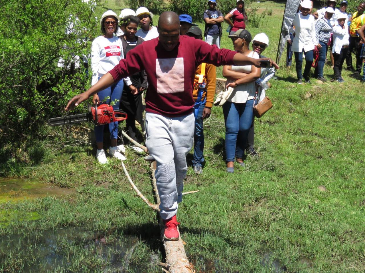 °hotel Quthing Dinosuars Village Guest House Quthing Lesotho Booked